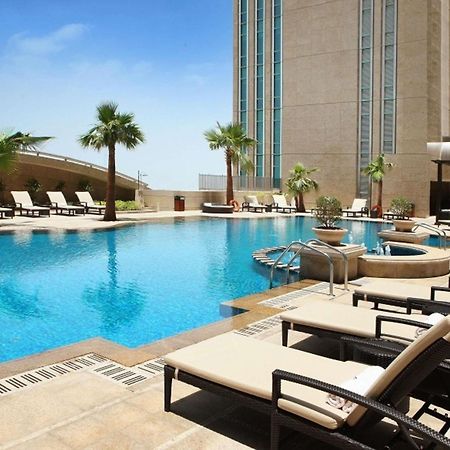 Hotel Sofitel Abu Dhabi Corniche Esterno foto