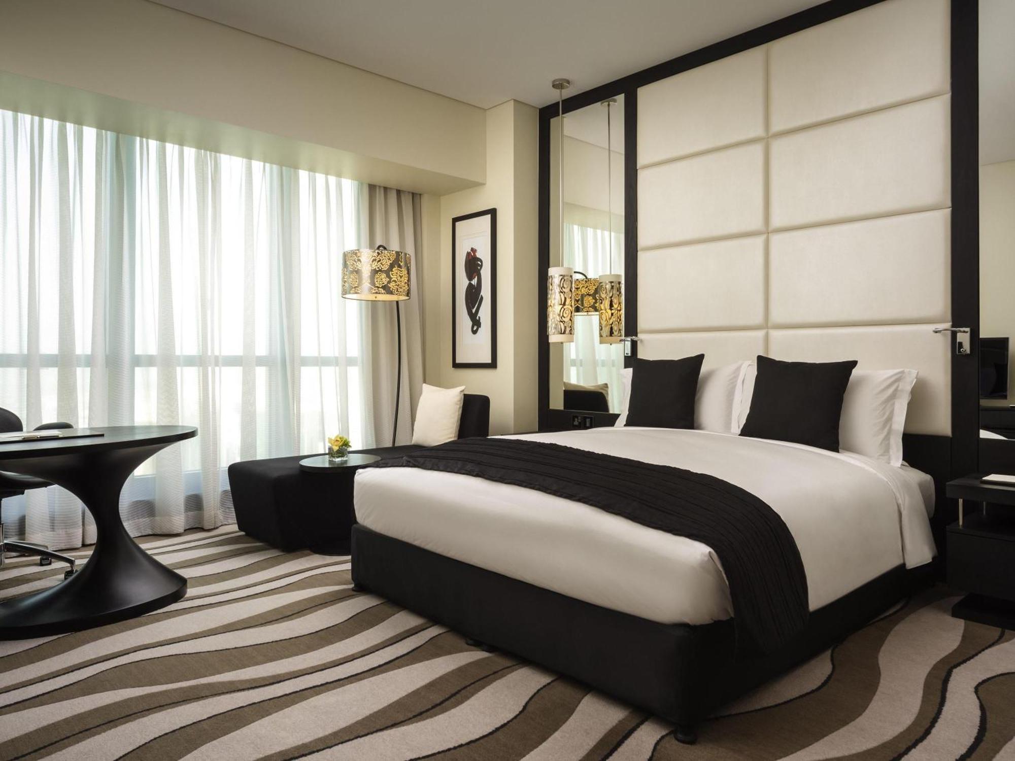 Hotel Sofitel Abu Dhabi Corniche Esterno foto