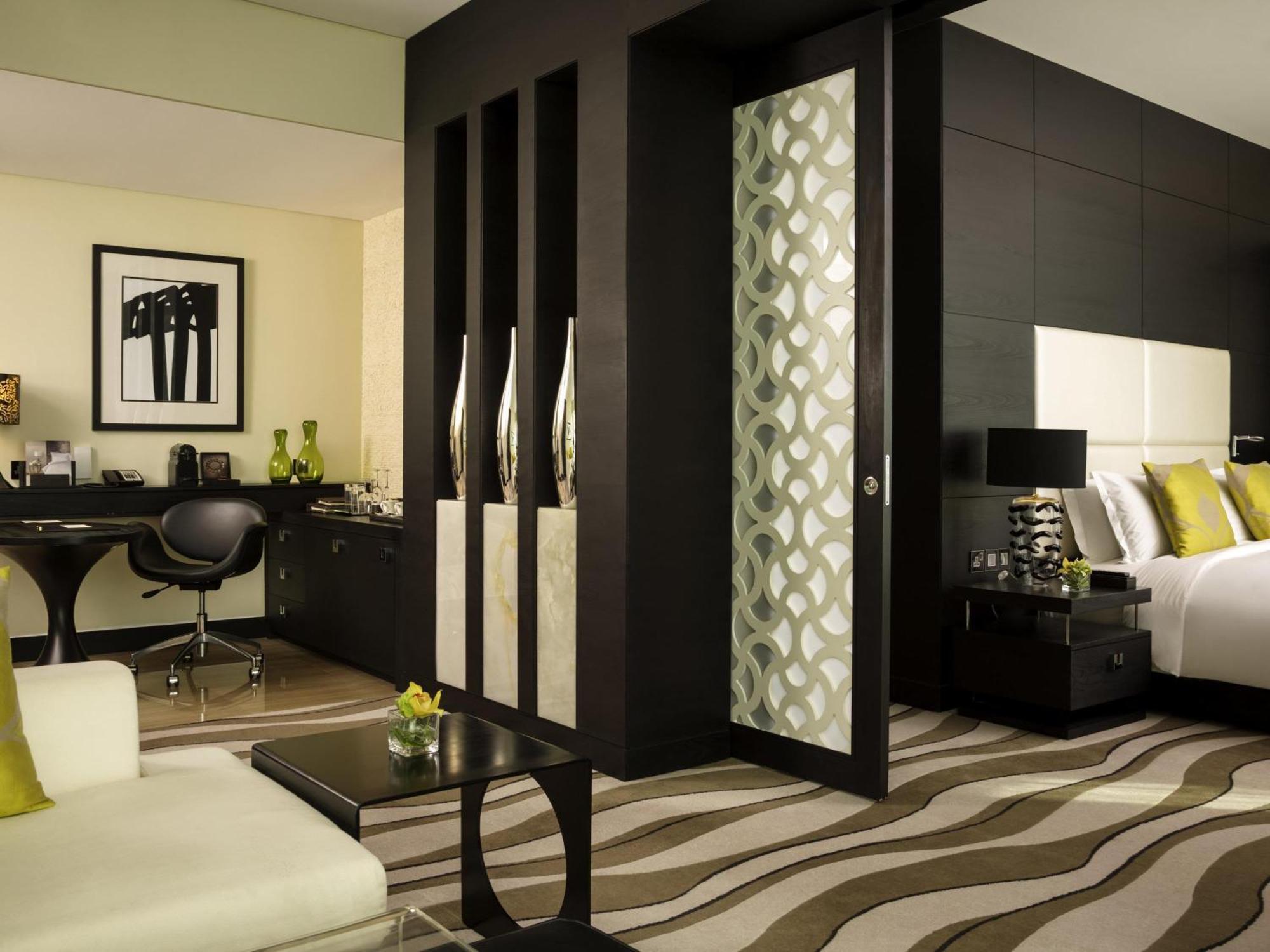 Hotel Sofitel Abu Dhabi Corniche Esterno foto
