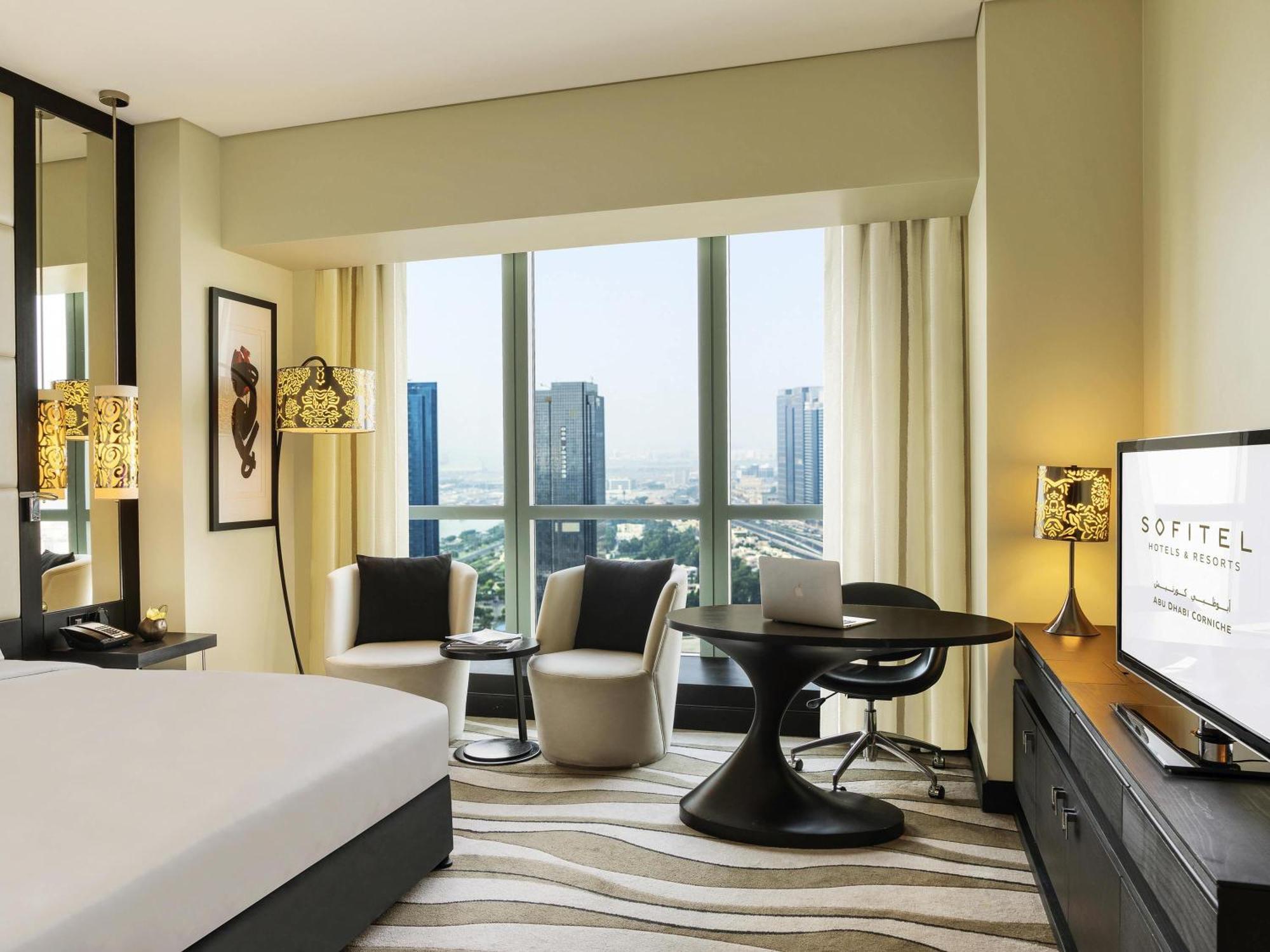 Hotel Sofitel Abu Dhabi Corniche Esterno foto