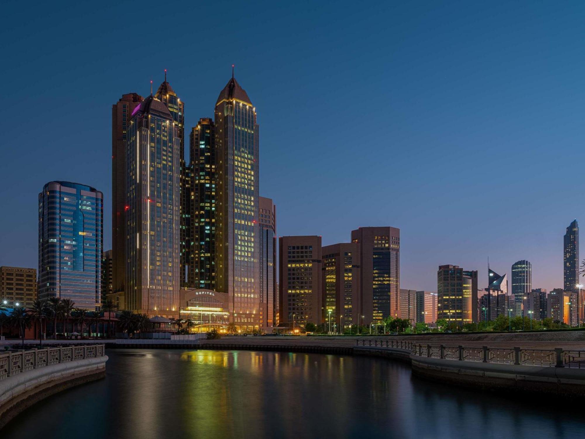 Hotel Sofitel Abu Dhabi Corniche Esterno foto
