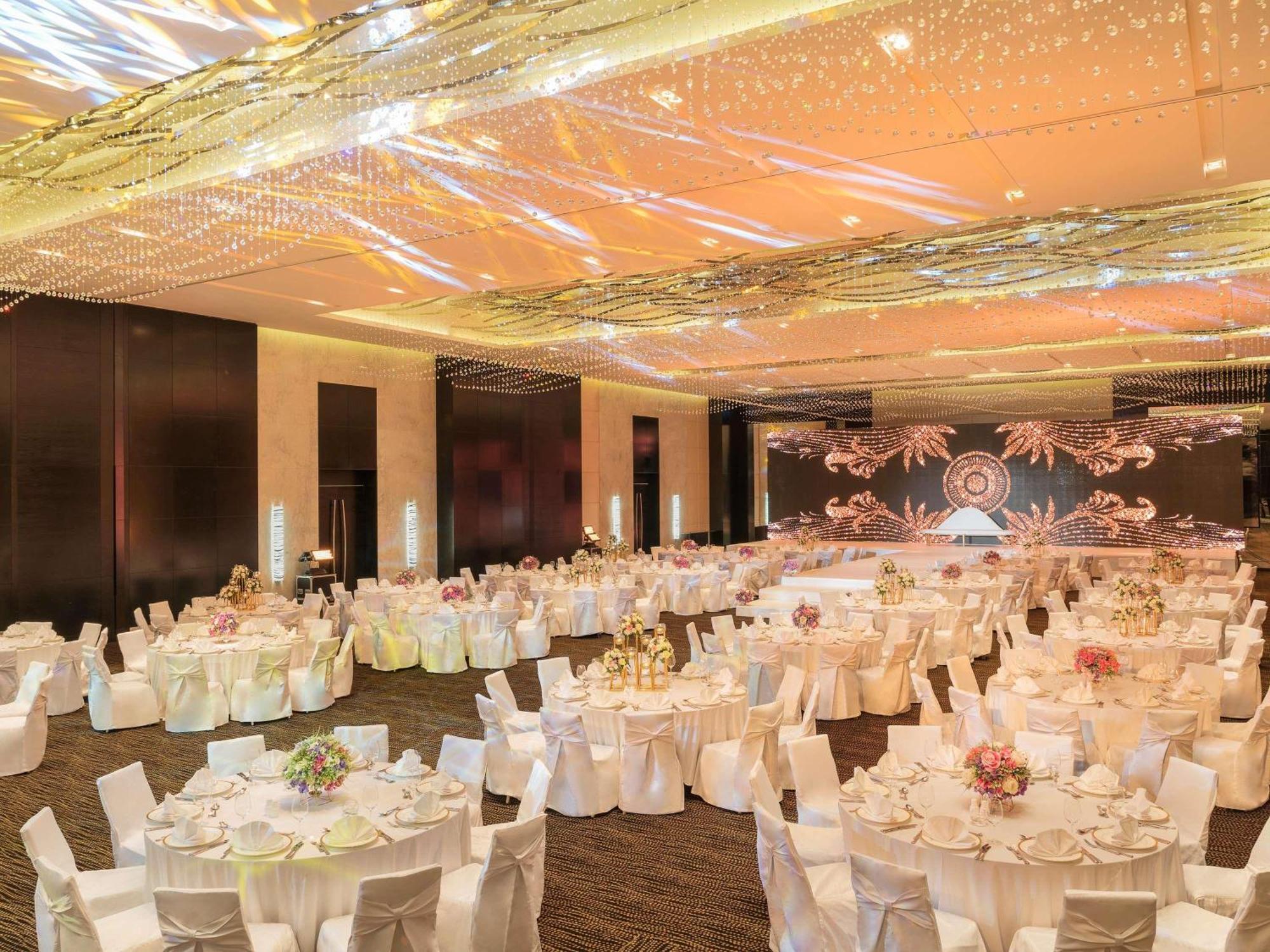 Hotel Sofitel Abu Dhabi Corniche Esterno foto