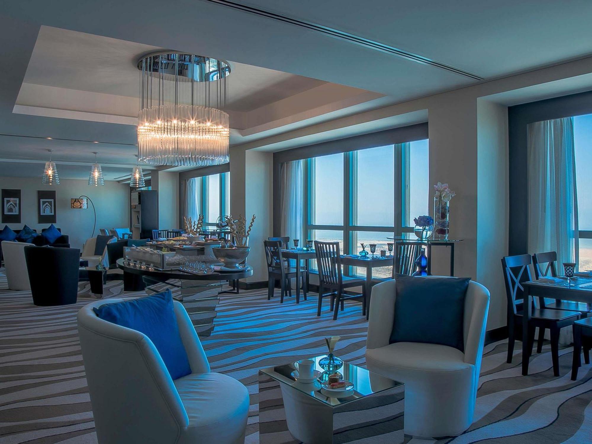 Hotel Sofitel Abu Dhabi Corniche Esterno foto