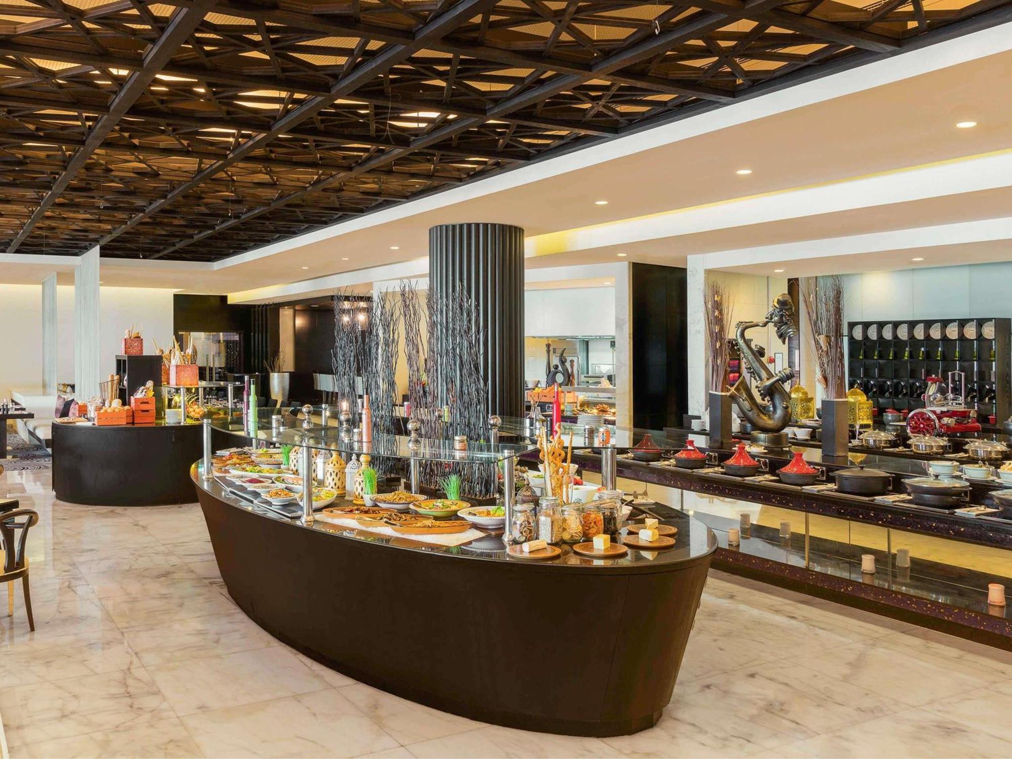 Hotel Sofitel Abu Dhabi Corniche Esterno foto